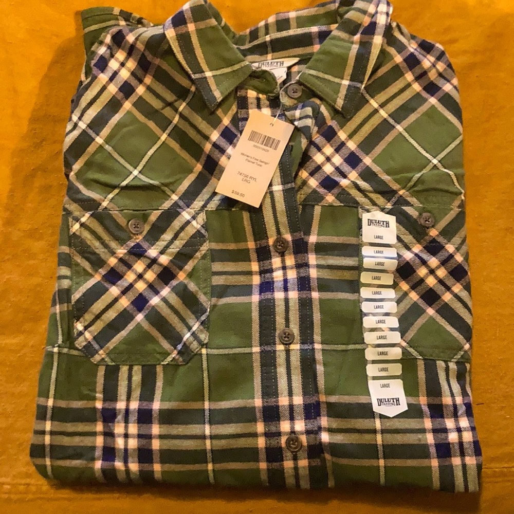 Duluth Women’s Large Free Swingin’ Flannel Tunic